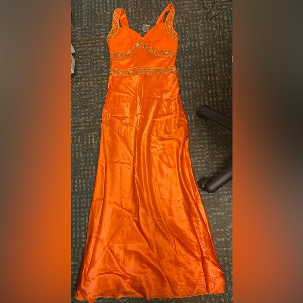 100% silk embellished prom fancy dress Sz:6 dark orangey-Coral